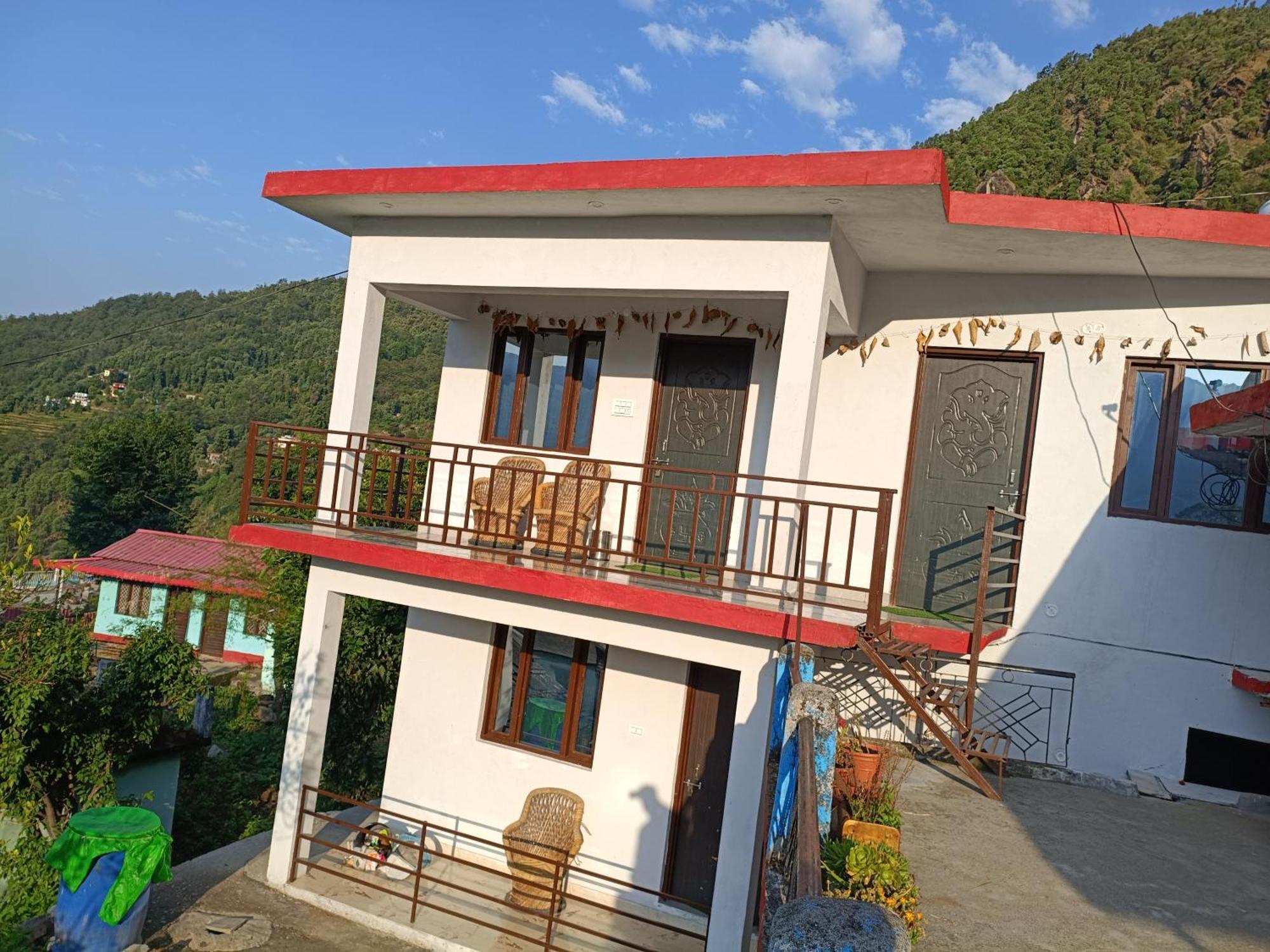 Mayur Homestay Ukhimath エクステリア 写真